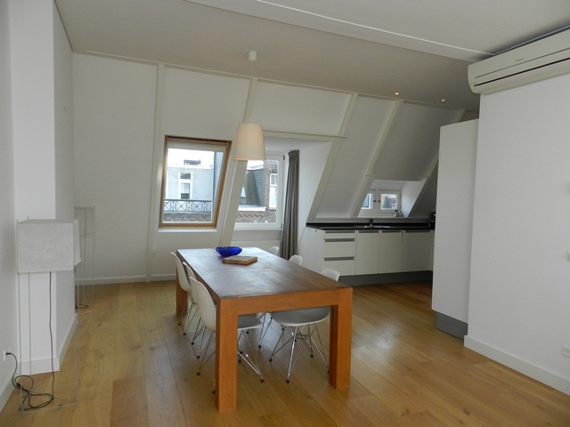 Wouwermanstraat 36-III, Amsterdam, Noord-Holland Nederland, 3 Slaapkamers Slaapkamers, ,1 BadkamerBadkamers,Appartement,Huur,Wouwermanstraat,3,1094
