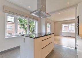 Titiaanstraat 29-II, Amsterdam, Noord-Holland Nederland, 4 Slaapkamers Slaapkamers, ,2 BadkamersBadkamers,Appartement,Huur,Titiaanstraat,2,1136