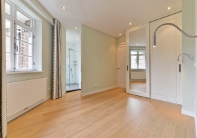 Titiaanstraat 29-II, Amsterdam, Noord-Holland Nederland, 4 Slaapkamers Slaapkamers, ,2 BadkamersBadkamers,Appartement,Huur,Titiaanstraat,2,1136