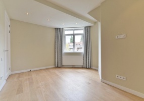 Titiaanstraat 29-II, Amsterdam, Noord-Holland Nederland, 4 Slaapkamers Slaapkamers, ,2 BadkamersBadkamers,Appartement,Huur,Titiaanstraat,2,1136