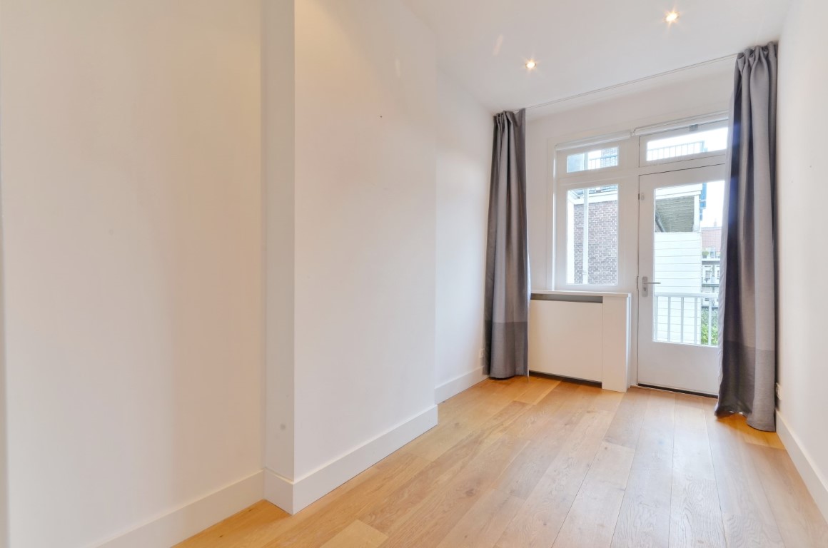 Gerrit van der Veenstraat 124II,Amsterdam,Noord-Holland Nederland,3 Bedrooms Bedrooms,2 BathroomsBathrooms,Apartment,Gerrit van der Veenstraat,1161