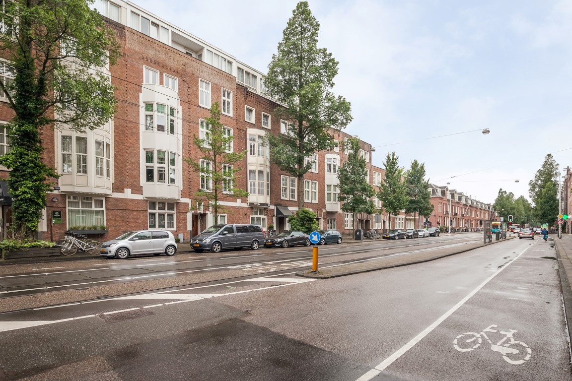 De Lairessestraat 9-III,Amsterdam,Noord-Holland Nederland,2 Bedrooms Bedrooms,2 BathroomsBathrooms,Apartment,De Lairessestraat ,3,1183