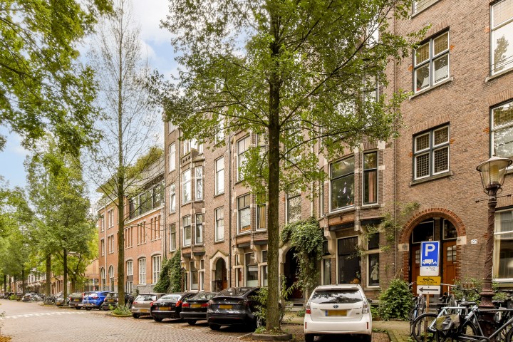 Frans van Mierisstraat 125-II, Amsterdam, Noord-Holland Nederland, 5 Slaapkamers Slaapkamers, ,2 BadkamersBadkamers,Appartement,Huur,Frans van Mierisstraat,2,1189