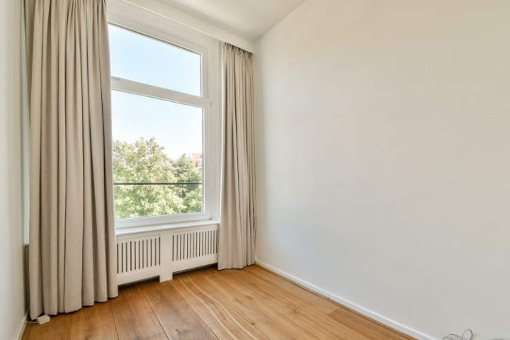 Koninginneweg 259-boven 1075CV, Amsterdam, Noord-Holland Nederland, 4 Slaapkamers Slaapkamers, ,1 BadkamerBadkamers,Appartement,Huur,Koninginneweg,1199