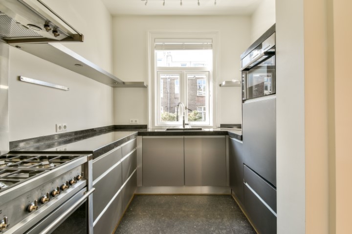 Koninginneweg 259-boven 1075CV, Amsterdam, Noord-Holland Nederland, 4 Slaapkamers Slaapkamers, ,1 BadkamerBadkamers,Appartement,Huur,Koninginneweg,1199