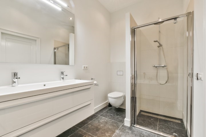 Johannes Verhulststraat 11 III, Amsterdam, Noord-Holland Nederland, 4 Slaapkamers Slaapkamers, ,2 BadkamersBadkamers,Appartement,Huur,Johannes Verhulststraat,3,1201