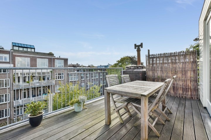 Johannes Verhulststraat 11 III, Amsterdam, Noord-Holland Nederland, 4 Bedrooms Bedrooms, ,2 BathroomsBathrooms,Apartment,For Rent,Johannes Verhulststraat,3,1201