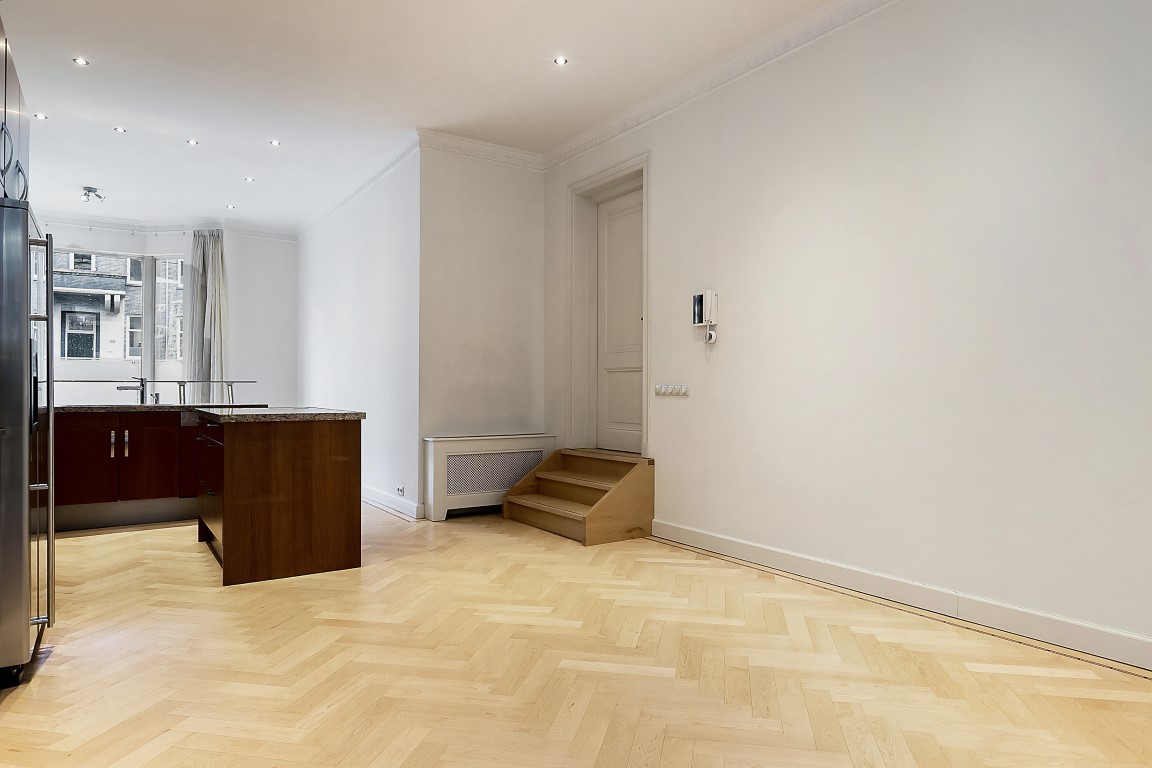 De Lairessestraat 170-A, Amsterdam, Noord-Holland Netherlands, 3 Bedrooms Bedrooms, ,2 BathroomsBathrooms,Apartment,For Rent,De Lairessestraat ,1209
