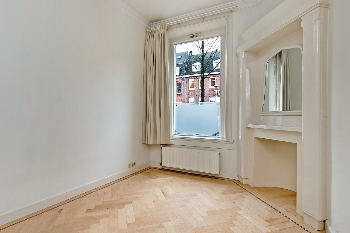 De Lairessestraat 170-A, Amsterdam, Noord-Holland Netherlands, 3 Bedrooms Bedrooms, ,2 BathroomsBathrooms,Apartment,For Rent,De Lairessestraat ,1209