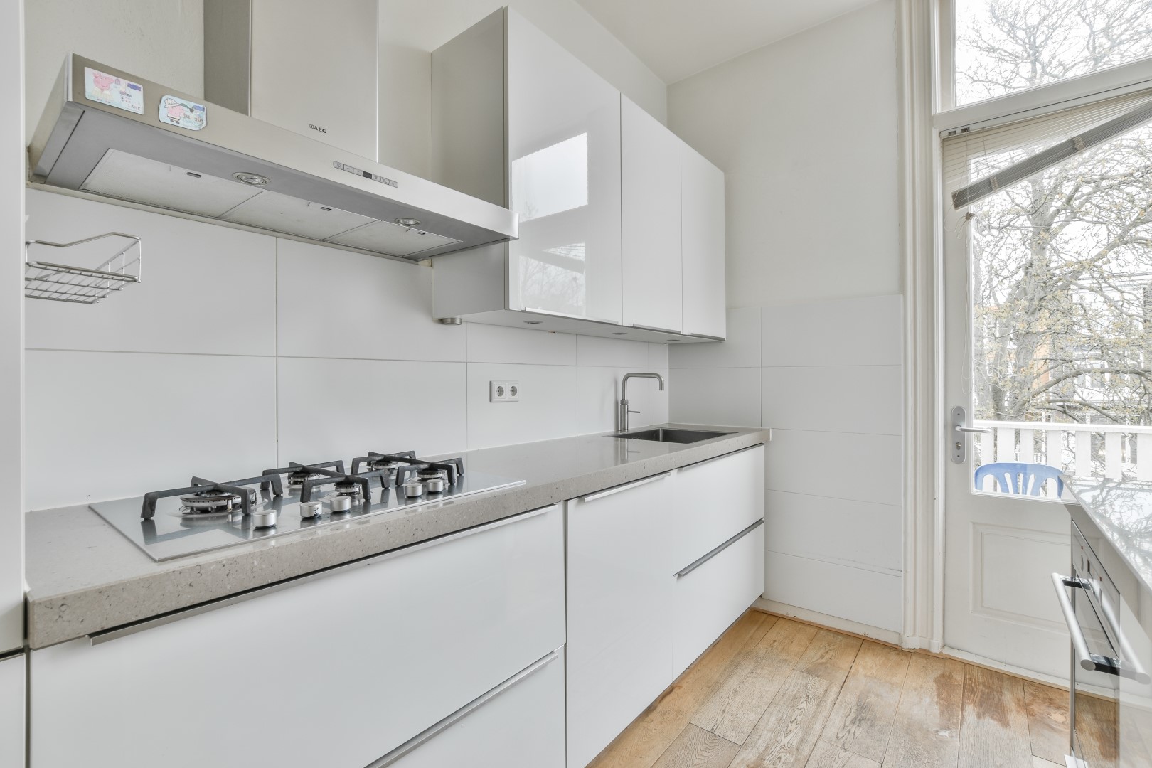 Willemsparkweg 122 bv 1071 HP, Amsterdam, Noord-Holland Nederland, 5 Bedrooms Bedrooms, ,1 BathroomBathrooms,Apartment,For Rent,Willemsparkweg,2,1211