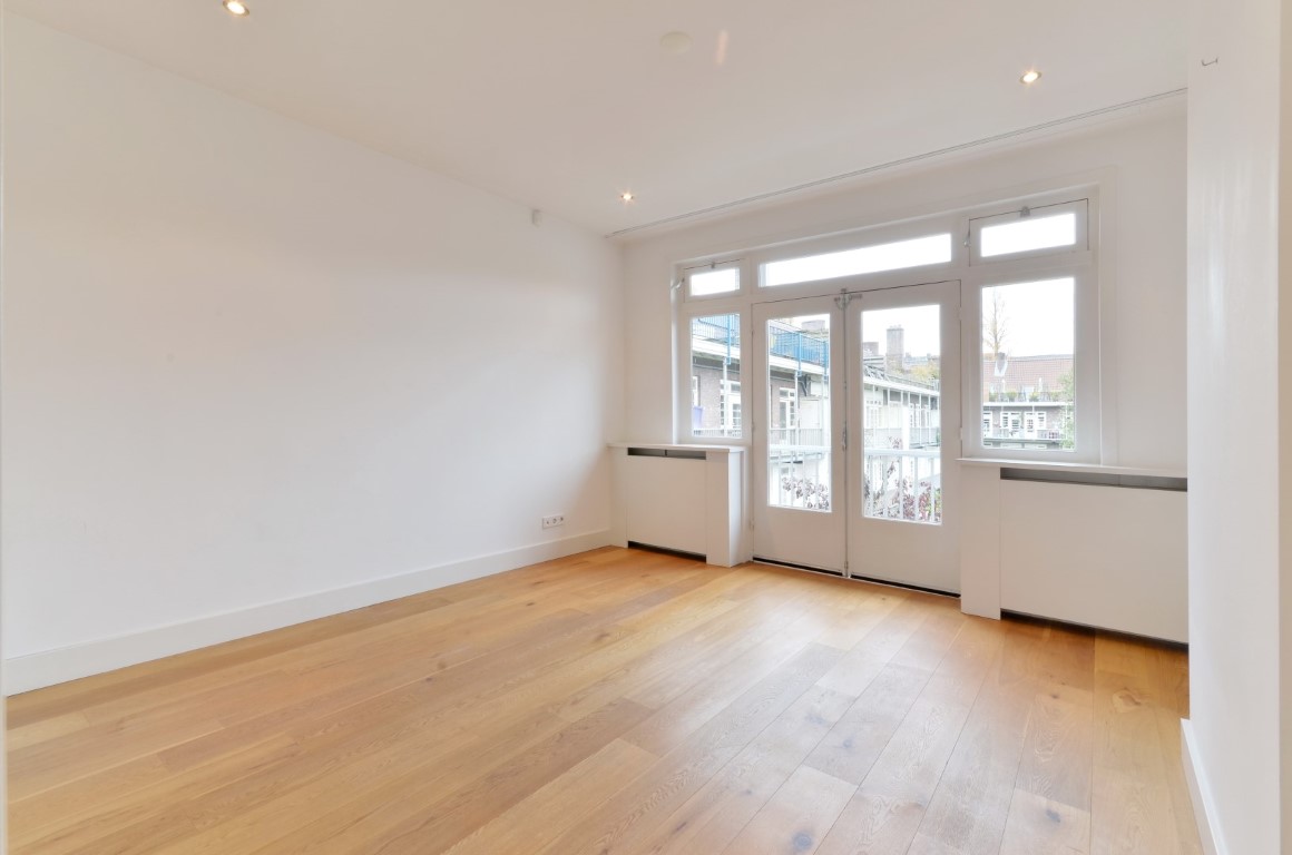 Gerrit van der Veenstraat 124-II Amsterdam,Noord-Holland Nederland,3 Bedrooms Bedrooms,2 BathroomsBathrooms,Apartment,Gerrit van der Veenstraat,2,1026