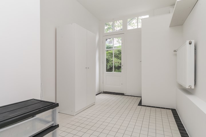 Lomanstraat 6 huis, Amsterdam, Noord-Holland Nederland, 1 Bedroom Bedrooms, ,1 BathroomBathrooms,Apartment,For Rent,Lomanstraat,1231