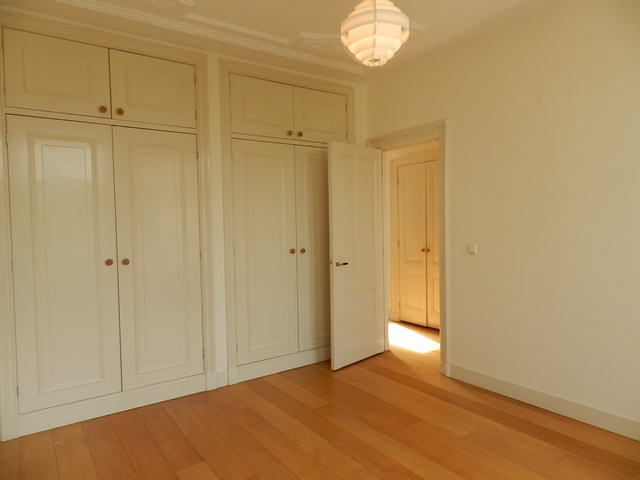 Koninginneweg 257, Amsterdam, Noord-Holland Nederland, 4 Bedrooms Bedrooms, ,1 BathroomBathrooms,Apartment,For Rent,Koninginneweg,2,1236