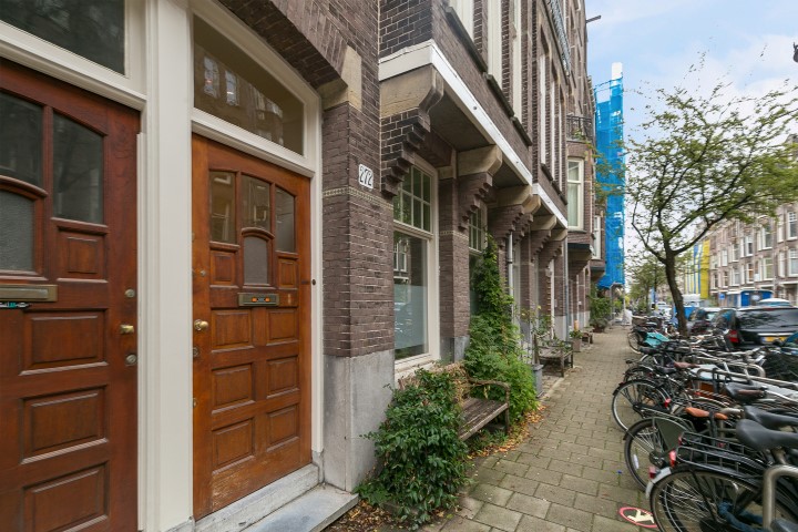 Valeriusstraat 272, Amsterdam, Noord-Holland Nederland, 4 Bedrooms Bedrooms, ,1 BathroomBathrooms,Apartment,For Rent,Valeriusstraat ,1239