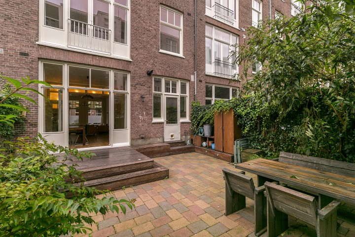 Valeriusstraat 272, Amsterdam, Noord-Holland Nederland, 4 Bedrooms Bedrooms, ,1 BathroomBathrooms,Apartment,For Rent,Valeriusstraat ,1239