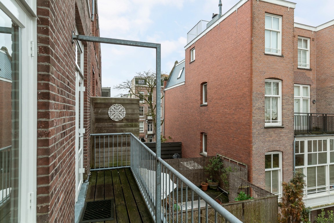 Cornelis Schuytstraat 10-II, Amsterdam, Noord-Holland Nederland, 2 Bedrooms Bedrooms, ,1 BathroomBathrooms,Apartment,For Rent,Cornelis Schuytstraat,2,1244