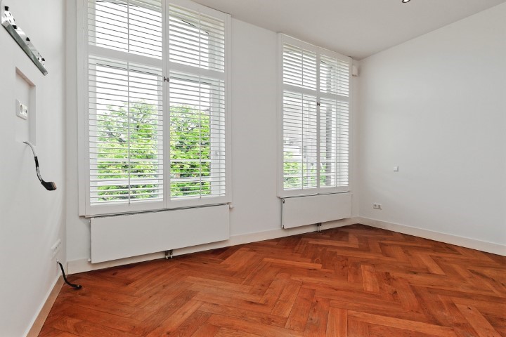 Tesselschadestraat 13-C 1054 ET, Amsterdam, Noord-Holland Nederland, 4 Bedrooms Bedrooms, ,2 BathroomsBathrooms,Apartment,For Rent,Tesselschadestraat,3,1250
