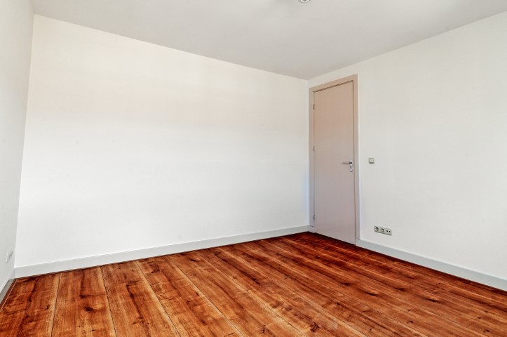 Admiraal de Ruijterweg 465 III, Amsterdam, Noord-Holland Nederland, 4 Bedrooms Bedrooms, ,2 BathroomsBathrooms,Apartment,For Rent,Admiraal de Ruijterweg,3,1274