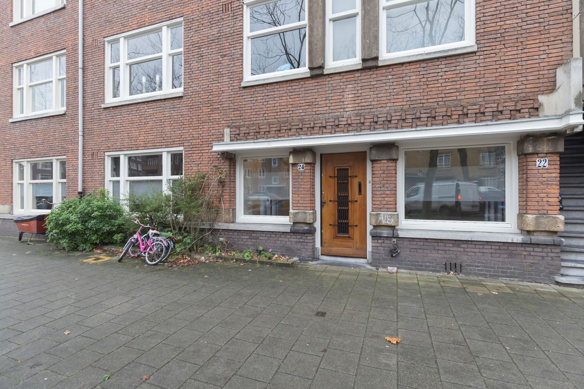 Watteaustraat 24hs Amsterdam,Noord-Holland Nederland,3 Slaapkamers Slaapkamers,1 BadkamerBadkamers,Appartement,Watteaustraat,1035