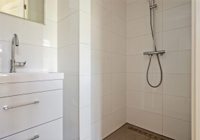 Kinkerstraat 200-III 1053 EL, Amsterdam, Noord-Holland Nederland, 1 Slaapkamer Slaapkamers, ,1 BadkamerBadkamers,Appartement,Huur,Kinkerstraat,3,1292