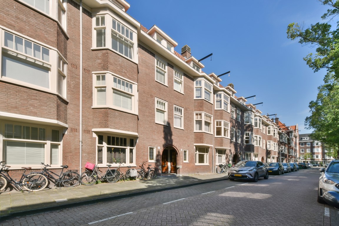 Leiduinstraat 24 HS 1058 SK, Amsterdam, Noord-Holland Netherlands, 2 Slaapkamers Slaapkamers, ,1 BadkamerBadkamers,Appartement,Huur,Leiduinstraat,1,1298