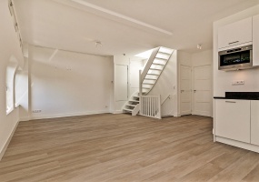 Van Tuyll van Serooskerkenweg 138-IV, Noord-Holland Nederland, 2 Slaapkamers Slaapkamers, ,1 BadkamerBadkamers,Appartement,Huur,Van Tuyll van Serooskerkenweg ,4,1299