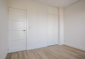 Van Tuyll van Serooskerkenweg 138-IV, Noord-Holland Nederland, 2 Slaapkamers Slaapkamers, ,1 BadkamerBadkamers,Appartement,Huur,Van Tuyll van Serooskerkenweg ,4,1299