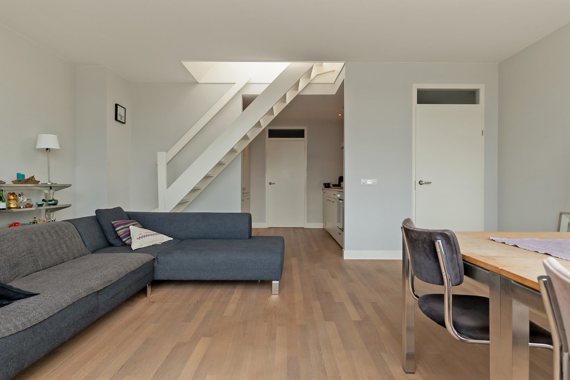 Bilderdijkstraat 79-U, Amsterdam, Noord-Holland Nederland, 1 Bedroom Bedrooms, ,1 BathroomBathrooms,Apartment,For Rent,Bilderdijkstraat,4,1302