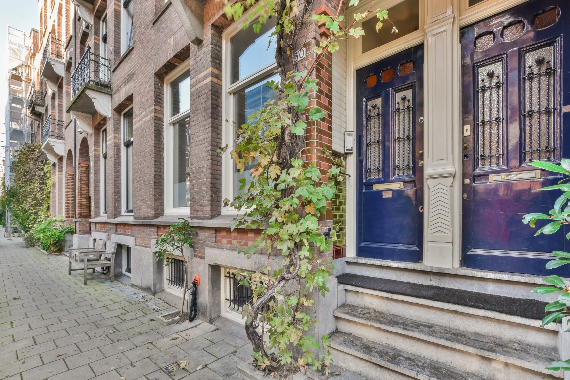 Valeriusstraat 50 hs 1071 MK, Amsterdam, Noord-Holland Nederland, 4 Slaapkamers Slaapkamers, ,2 BadkamersBadkamers,Appartement,Huur,Valeriusstraat,1,1327