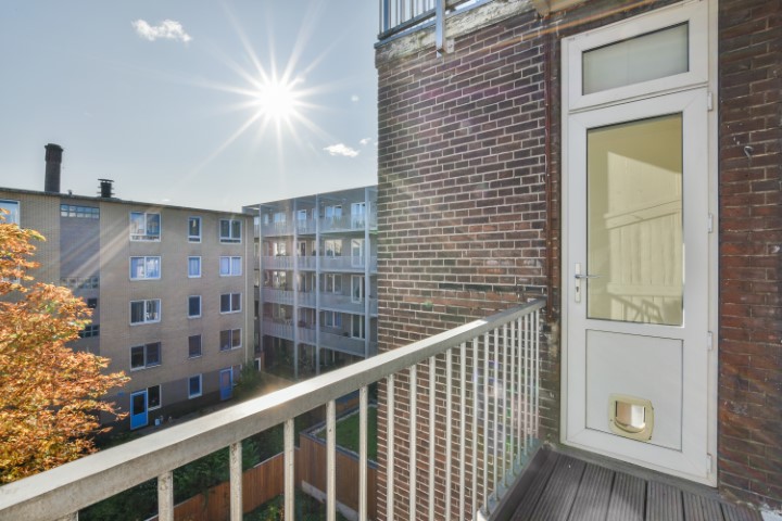 Borgerstraat 219-III 1053 PL, Amsterdam, Noord-Holland Nederland, 2 Slaapkamers Slaapkamers, ,1 BadkamerBadkamers,Appartement,Huur,Borgerstraat,3,1328