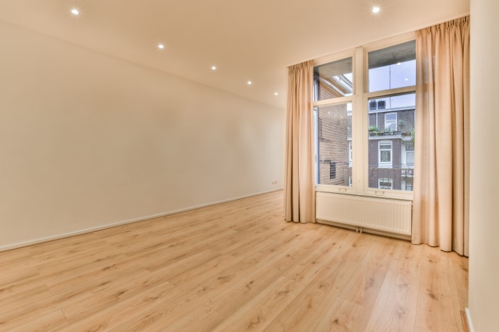 Elisabeth Wolffstraat 80 III, Amsterdam, Noord-Holland Nederland, 3 Slaapkamers Slaapkamers, ,1 BadkamerBadkamers,Appartement,Huur,Elisabeth Wolffstraat,3,1346