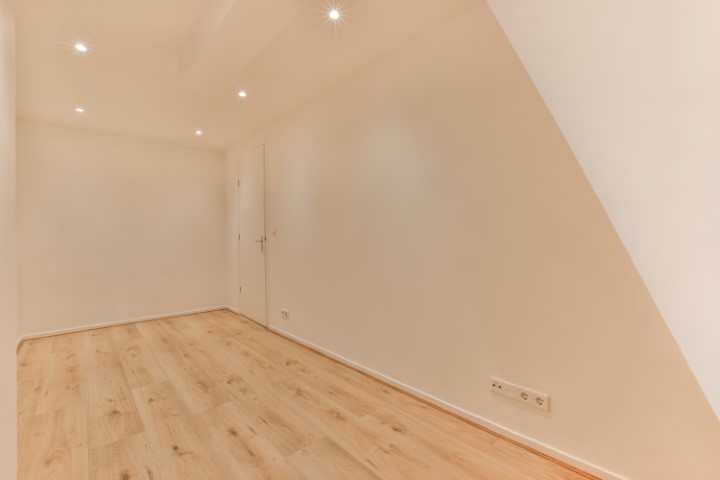 Elisabeth Wolffstraat 80 III, Amsterdam, Noord-Holland Nederland, 3 Bedrooms Bedrooms, ,1 BathroomBathrooms,Apartment,For Rent,Elisabeth Wolffstraat,3,1346