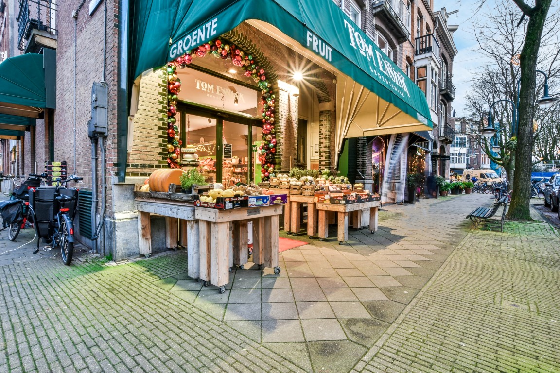 Cornelis Schuytstraat 42-II, Amsterdam, Noord-Holland Netherlands, 4 Slaapkamers Slaapkamers, ,2 BadkamersBadkamers,Appartement,Huur,Cornelis Schuytstraat,2,1349