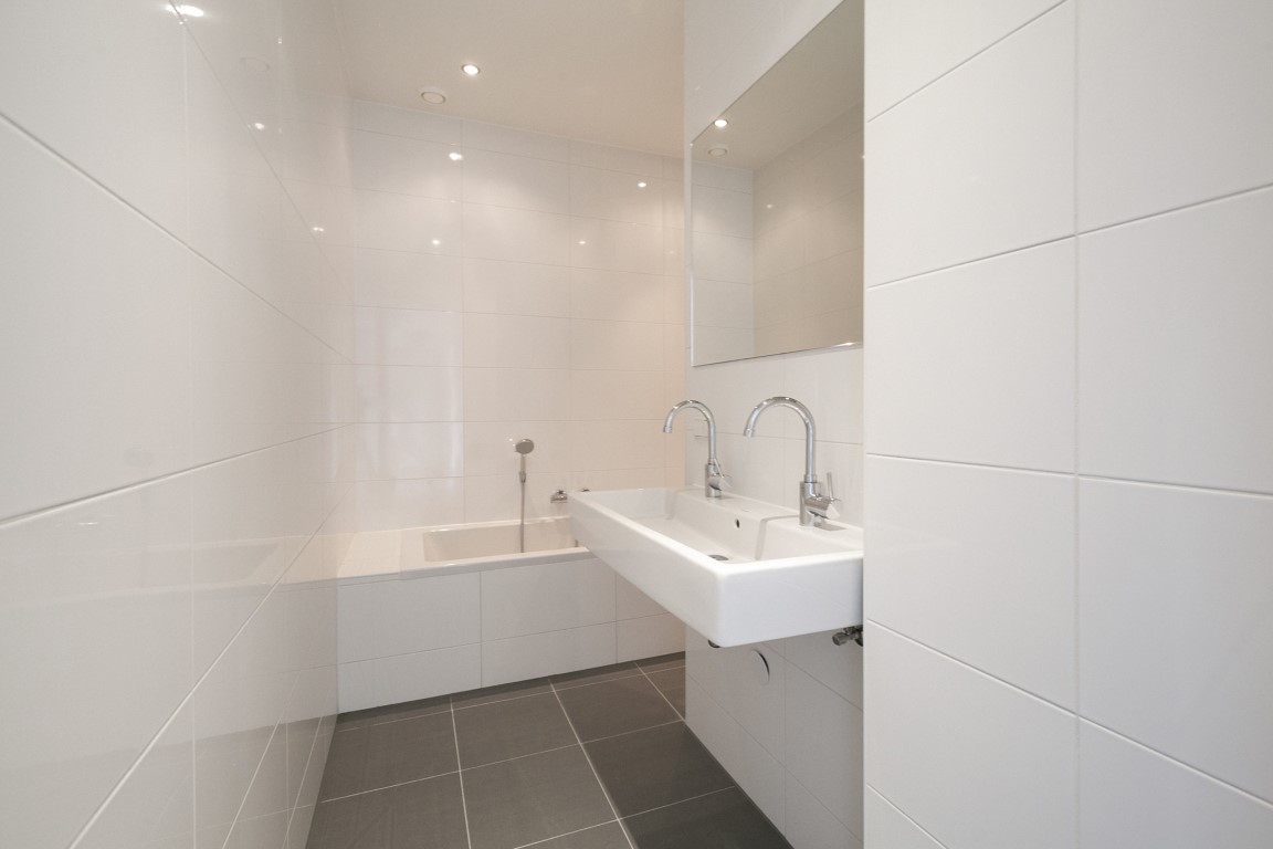 Rijnstraat 31-II, Amsterdam, Noord-Holland Netherlands, 3 Bedrooms Bedrooms, ,1 BathroomBathrooms,Apartment,For Rent,Rijnstraat,2,1380