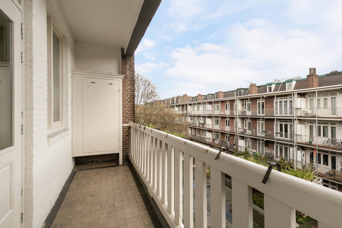 Rijnstraat 31-II, Amsterdam, Noord-Holland Netherlands, 3 Bedrooms Bedrooms, ,1 BathroomBathrooms,Apartment,For Rent,Rijnstraat,2,1380