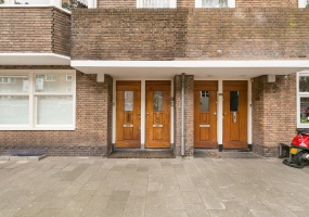 Haarlemmermeerstraat 152 hs Amsterdam,Noord-Holland Nederland,4 Slaapkamers Slaapkamers,2 BadkamersBadkamers,Appartement,Haarlemmermeerstraat,1042