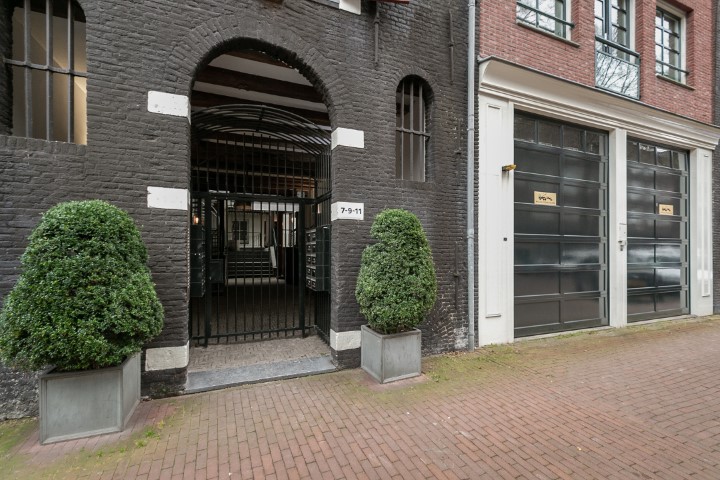 Nieuwe Uilenburgerstraat 9-A 1011 LM, Amsterdam, Nederland Noord-Holland Netherlands, 1 Bedroom Bedrooms, ,1 BathroomBathrooms,Apartment,For Rent,Nieuwe Uilenburgerstraat,2,1382