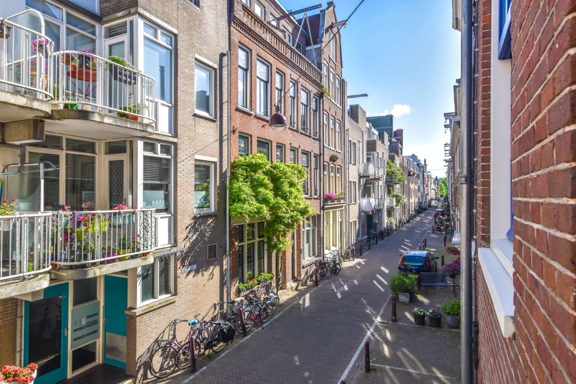 Egelantiersstraat 107 II + III 1015 PZ, Amsterdam, Noord-Holland Nederland, 3 Slaapkamers Slaapkamers, ,2 BadkamersBadkamers,Appartement,Huur,Egelantiersstraat,3,1419