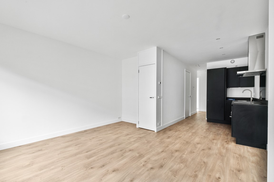 Elisabeth Wolffstraat 60 III 1053 TV, Amsterdam, Noord-Holland Netherlands, 2 Bedrooms Bedrooms, ,1 BathroomBathrooms,Apartment,For Rent,Elisabeth Wolffstraat,3,1431