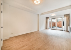 Vechtstraat 48 huis 1078 RM Amsterdam, Amsterdam, Noord-Holland Nederland, 2 Slaapkamers Slaapkamers, ,1 BadkamerBadkamers,Appartement,Huur,Vechtstraat 48 huis,1480