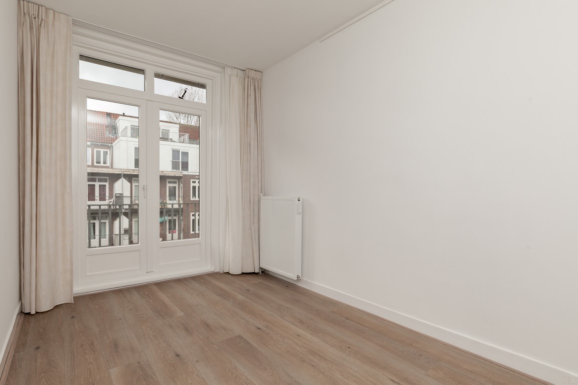 Van Walbeeckstraat 77-III,Amsterdam,Noord-Holland Nederland,3 Bedrooms Bedrooms,2 BathroomsBathrooms,Apartment,Van Walbeeckstraat,3,1055