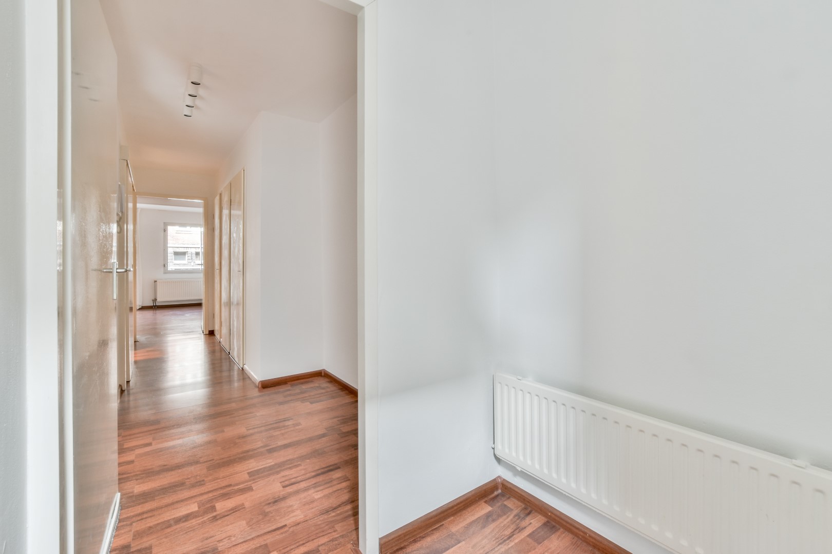 Nieuwe Uilenburgerstraat 15 B, Amsterdam, Noord-Holland Nederland, 1 Slaapkamer Slaapkamers, ,1 BadkamerBadkamers,Appartement,Huur,Nieuwe Uilenburgerstraat,1,1540