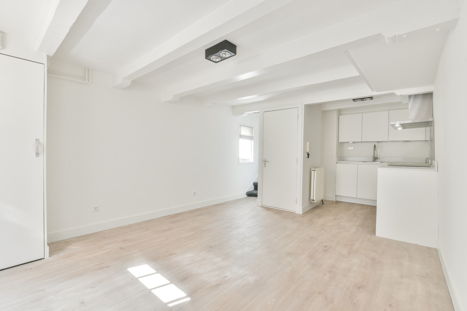 Bloemstraat 48 D, Amsterdam, Noord-Holland Netherlands, 1 Bedroom Bedrooms, ,1 BathroomBathrooms,Apartment,For Rent,Bloemstraat ,3,1551