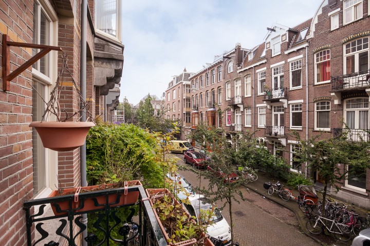 Wouwermanstraat 12 hs 1071 LX, Amsterdam, Noord-Holland Nederland, 5 Slaapkamers Slaapkamers, ,2 BadkamersBadkamers,Appartement,Huur,Wouwermanstraat ,1559