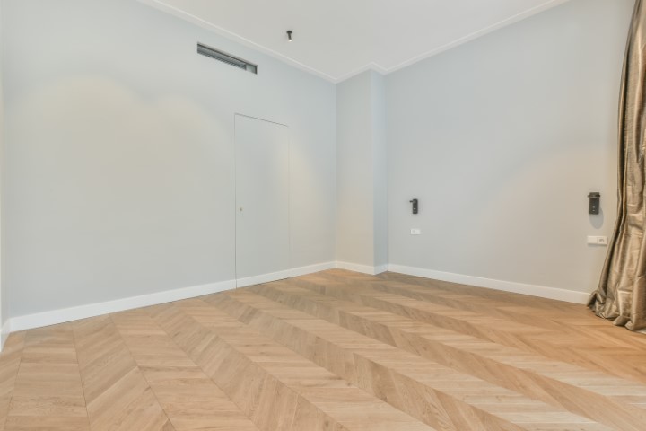 Jan Luijkenstraat 27, Amsterdam, Noord-Holland Nederland, 4 Bedrooms Bedrooms, ,2 BathroomsBathrooms,Apartment,For Rent,Jan Luijkenstraat,2,1563