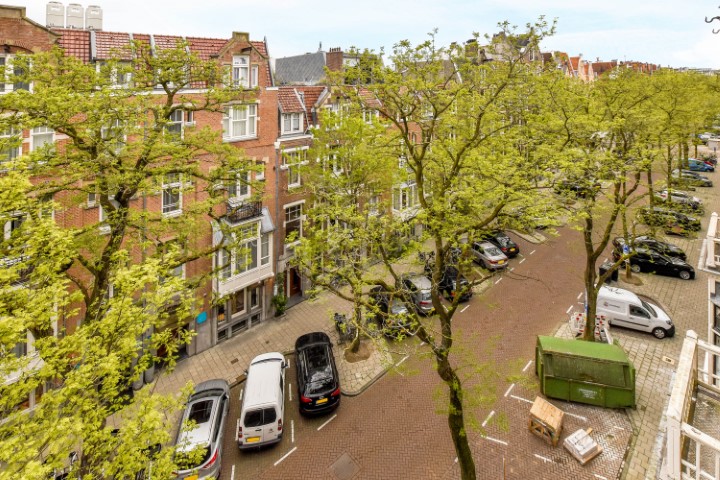 Jan Luijkenstraat 27, Amsterdam, Noord-Holland Nederland, 4 Bedrooms Bedrooms, ,2 BathroomsBathrooms,Apartment,For Rent,Jan Luijkenstraat,2,1563