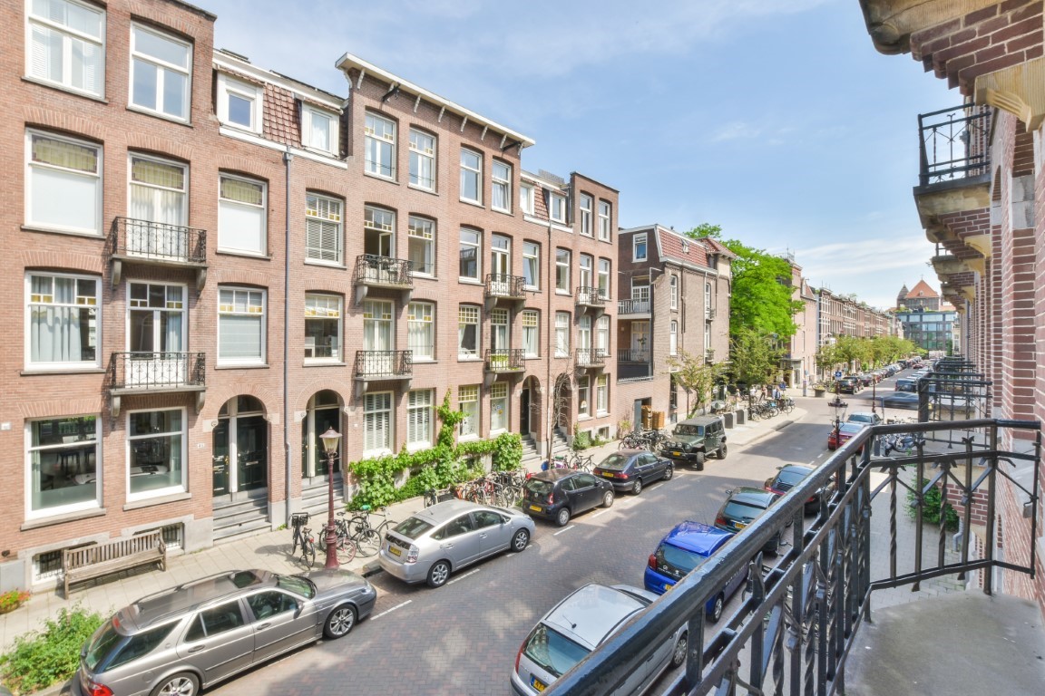 Valeriusstraat 45 Hs 1071 MD, Amsterdam, Noord-Holland Netherlands, 4 Slaapkamers Slaapkamers, ,3 BadkamersBadkamers,Appartement,Huur,Valeriusstraat 45 Hs,1601