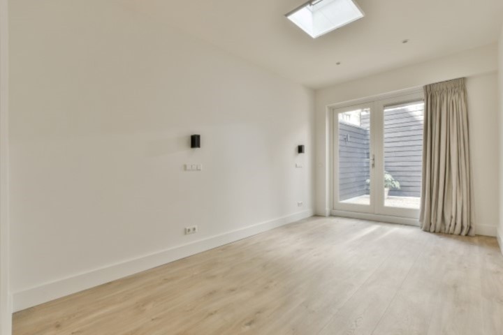 Jonas Daniel Meijerplein 19 1011 RG, Amsterdam, Noord-Holland Nederland, 2 Bedrooms Bedrooms, ,1 BathroomBathrooms,Apartment,For Rent,Jonas Daniel Meijerplein 19,1623