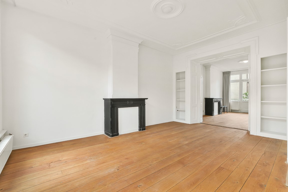 Valeriusstraat 84 1071 MN, Amsterdam, Noord-Holland Netherlands, 3 Bedrooms Bedrooms, ,1 BathroomBathrooms,Apartment,For Rent,Valeriusstraat,1,1655