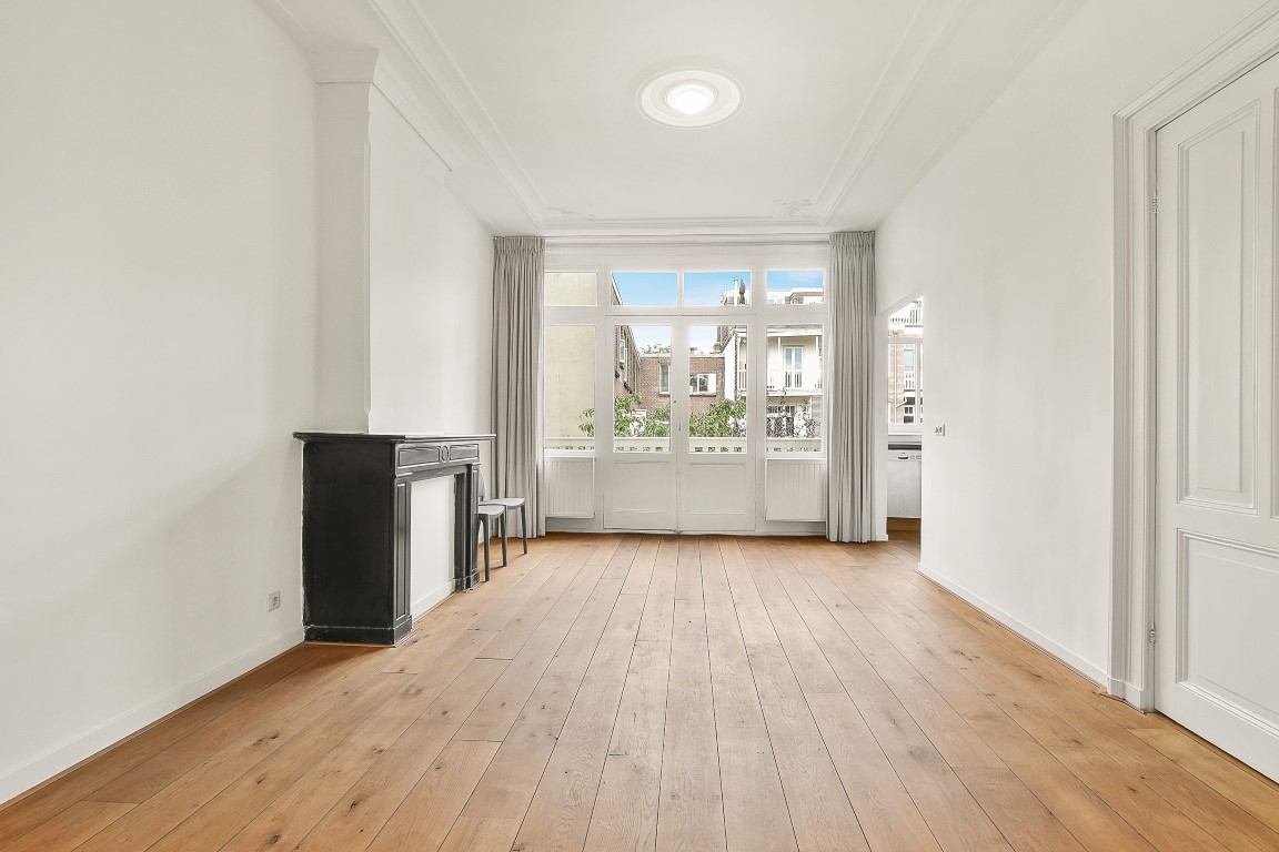 Valeriusstraat 84 1071 MN, Amsterdam, Noord-Holland Netherlands, 3 Bedrooms Bedrooms, ,1 BathroomBathrooms,Apartment,For Rent,Valeriusstraat,1,1655